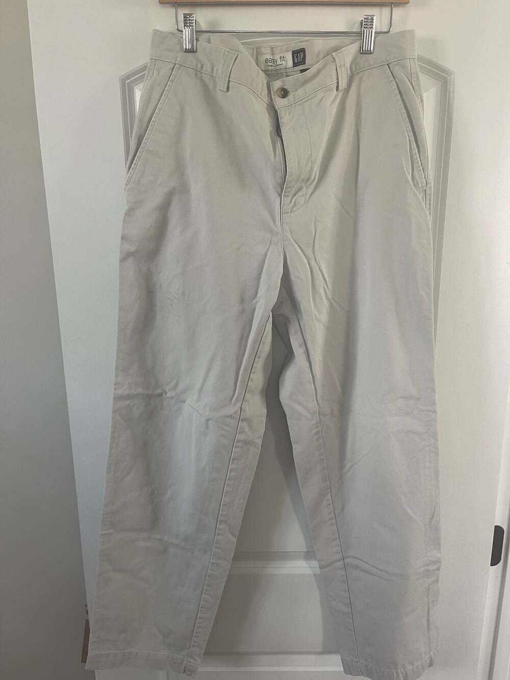 Gap Easy Fit Chinos Size 33x32 Beige Cotton Pants